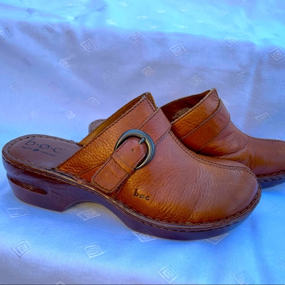 B.O.C. Leather Clogs - Picture 2 of 6